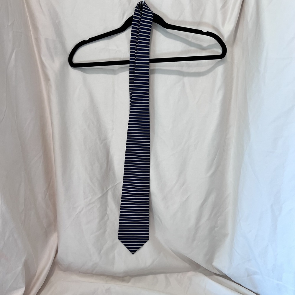 Brooks Brothers Silk Neck Tie Blue With White Horizontal Lines